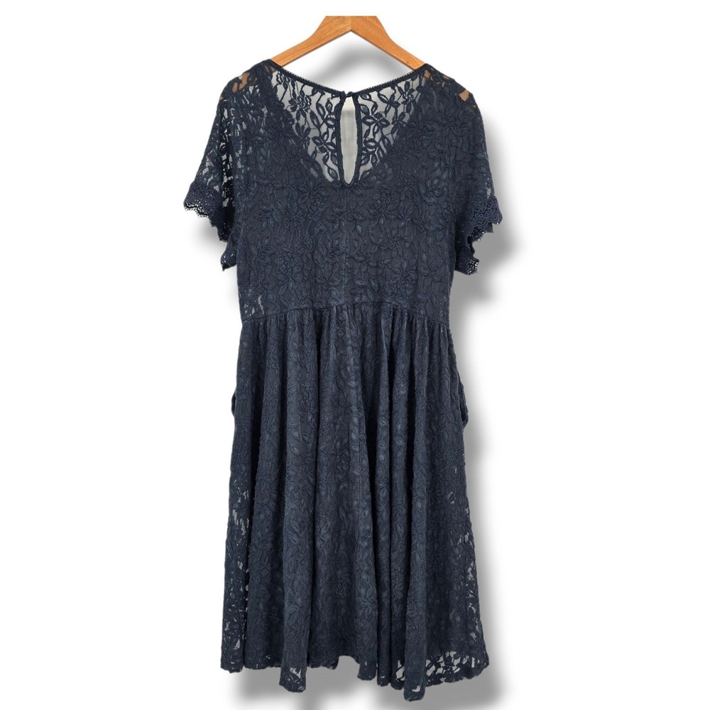 Torrid Womens Gray Floral Lace Fit & Flare Dress Plus Size 2 Pockets Short Sleev